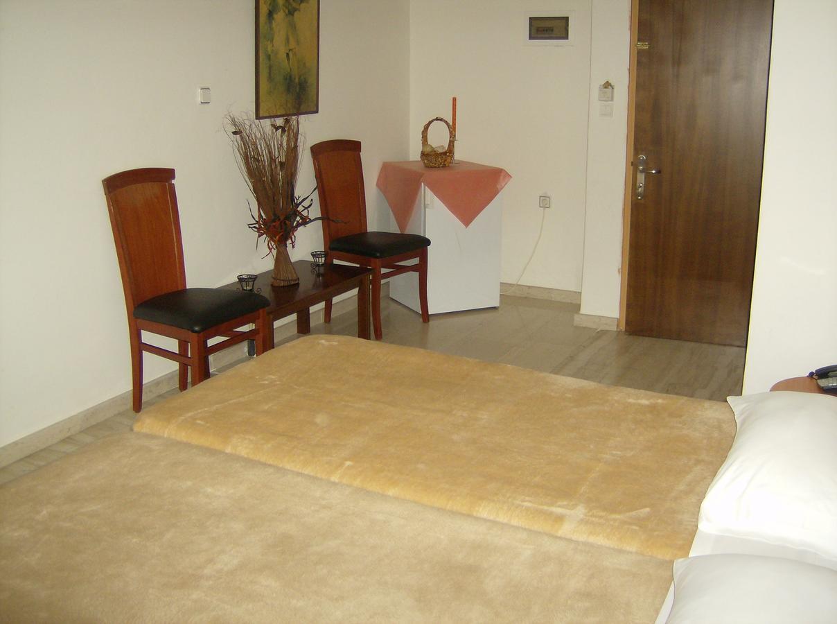 Cleopatra Hotel Kanali  Bagian luar foto